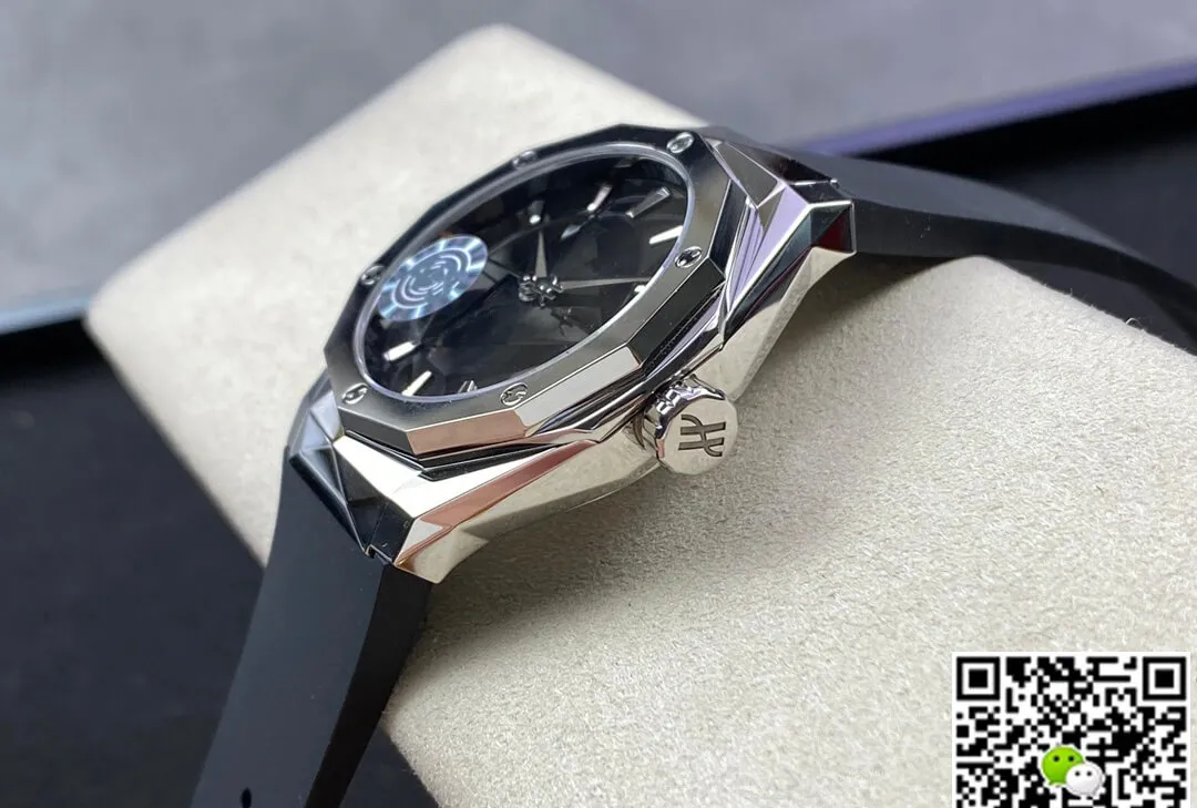 Hublot Classic Fusion 550.NS.1800.RX.ORL19 APS Factory 1:1 Best Edition Replica Watch Black Strap